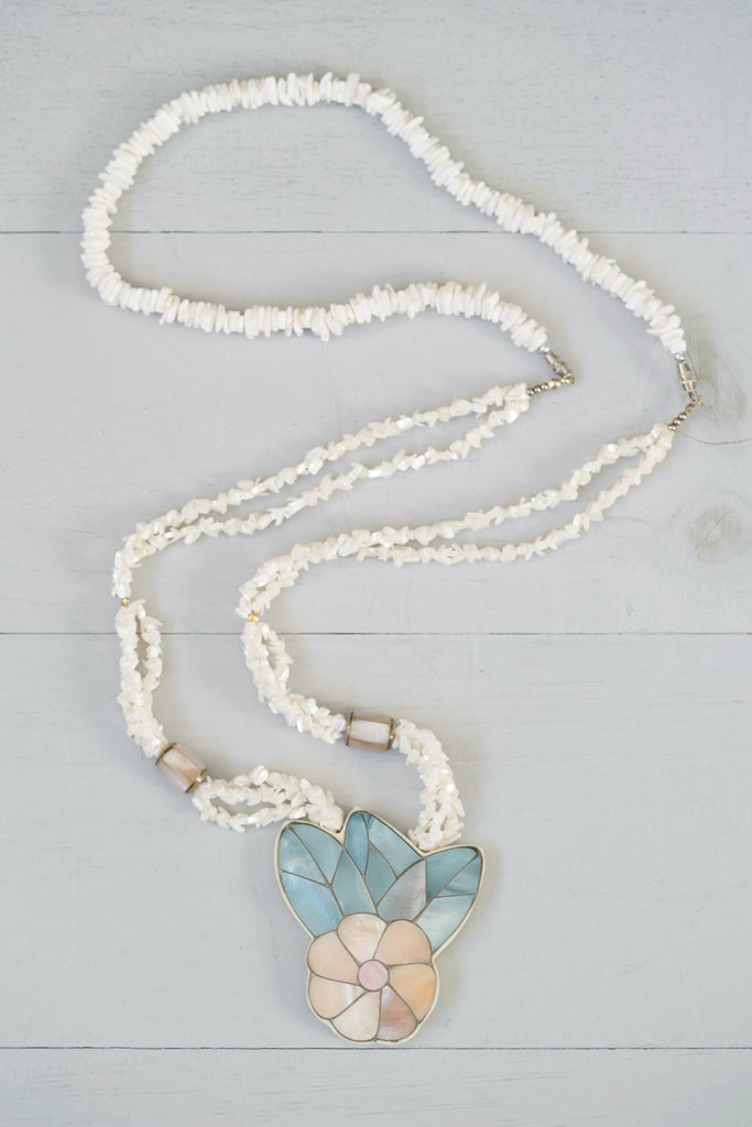 Long and Chunky Vintage Shell Inlay Hawaiian Flower Wrap Necklace