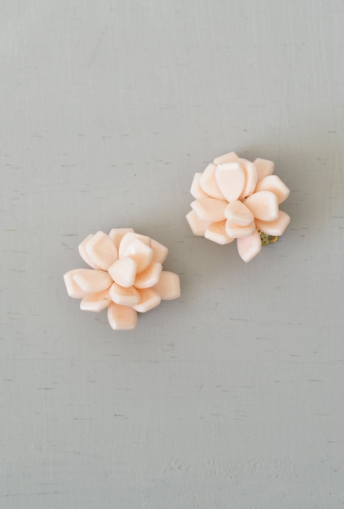 Vintage Retro Soft Pink Flower Clip-On Earrings