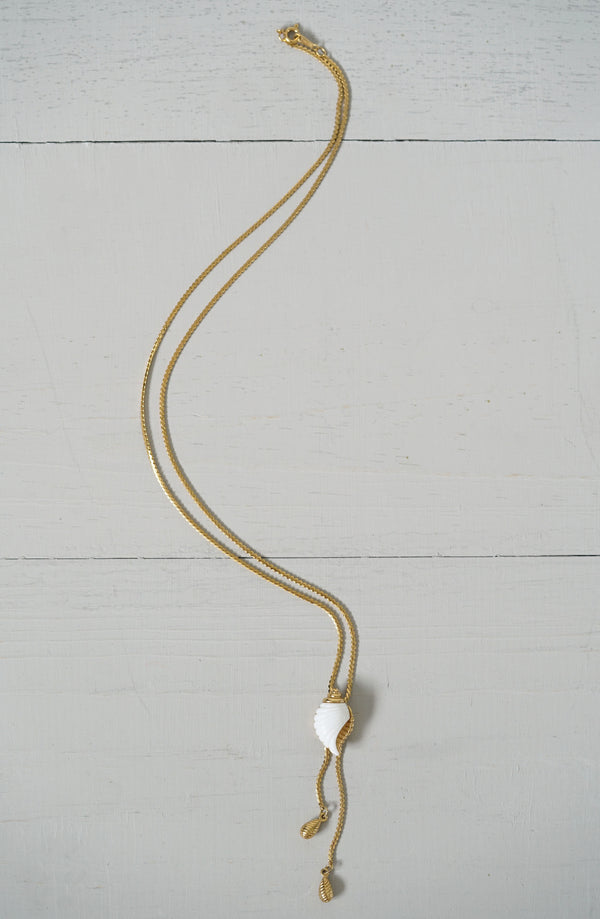 Vintage Avon Long Gold Lucite Shell Lariat Necklace