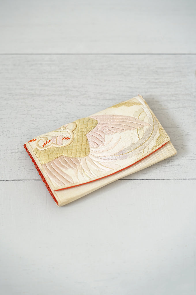 Vintage 1940s Japanese Silk and Hand-Embroidery Wallet - Compact - Card Holder
