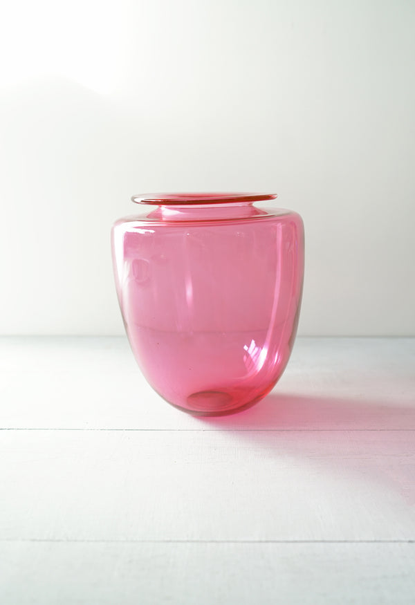 Beautiful Vintage Hand-Blown Wide Pink Glass Vase